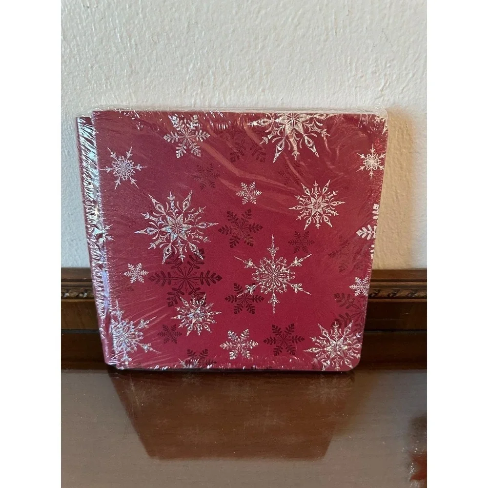 Creative Memories 8 x 8 Be Merry Christmas Scrapbook Album Kit NIP Snowflakes
